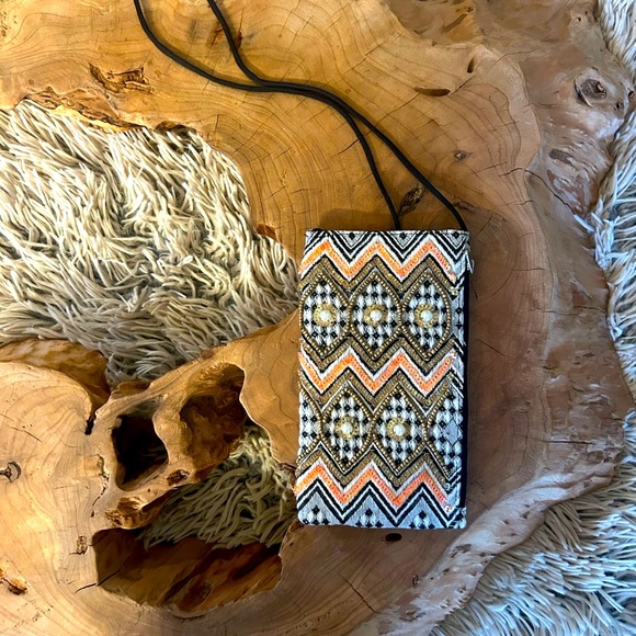 Beaded bohemian crossbody purse!✌️ - Picture 1 of 1